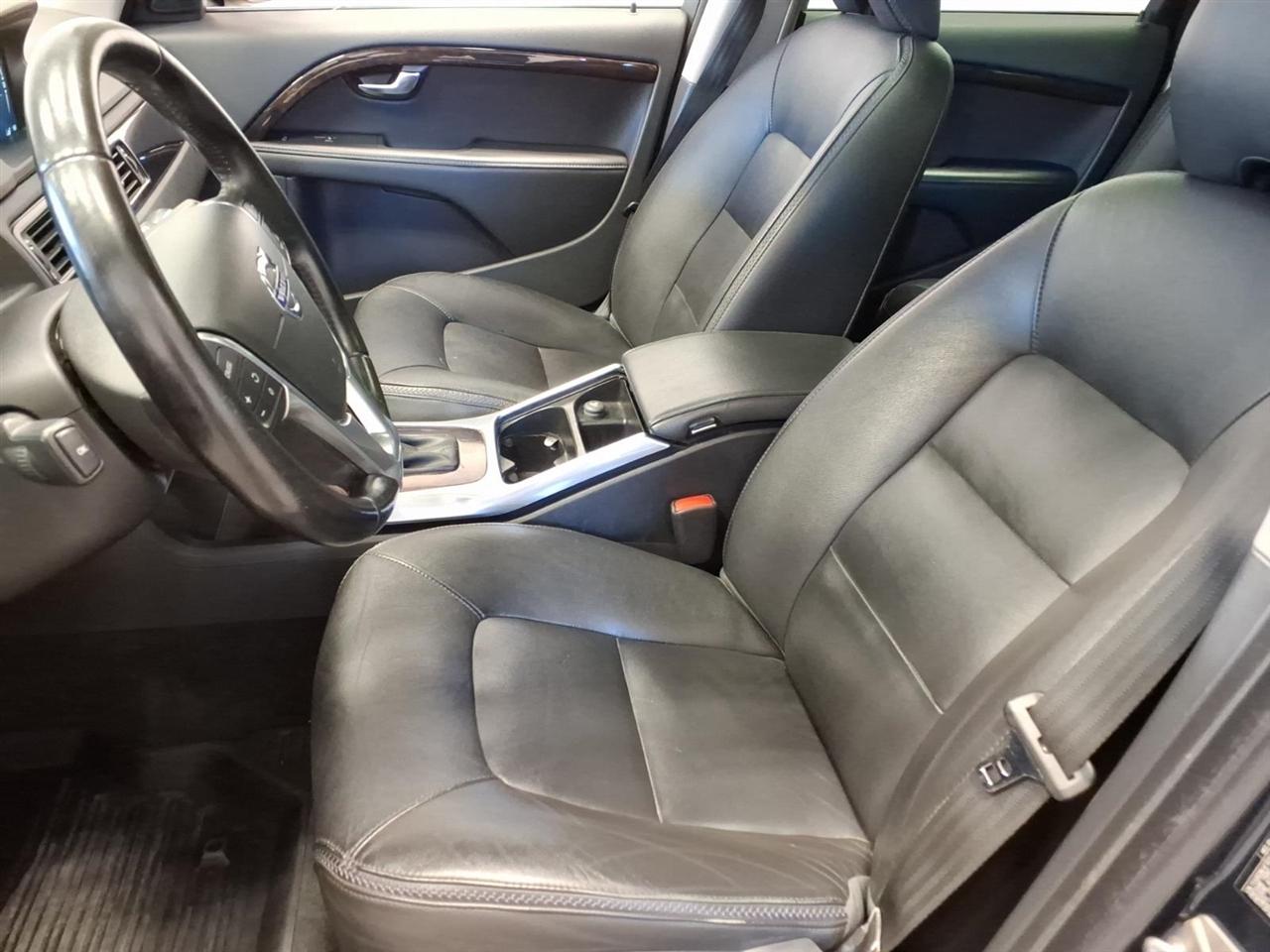 Volvo XC70 2015.5 AWD 4dr Wgn T6 2015