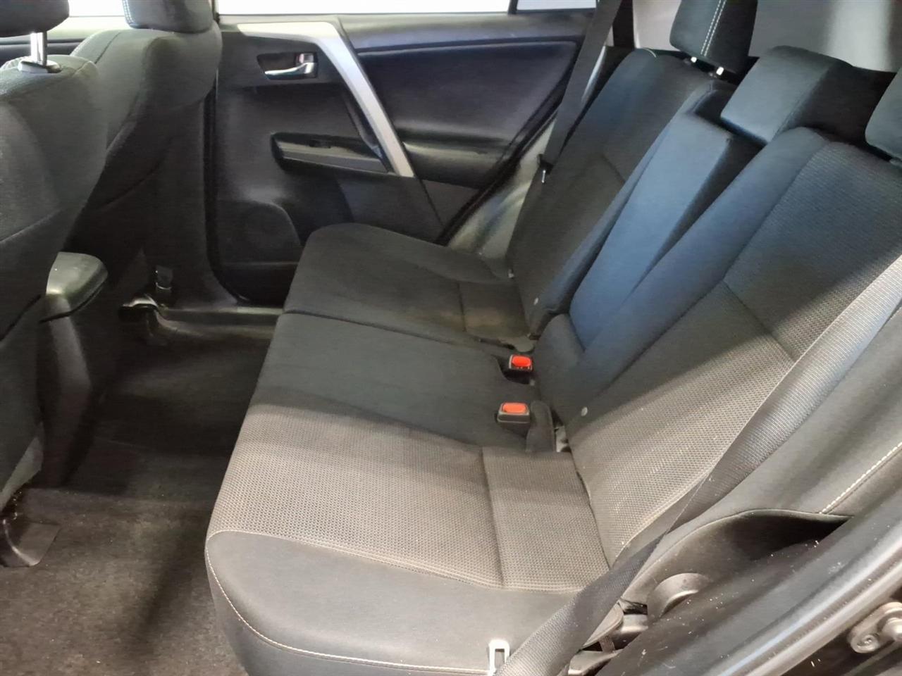 Toyota RAV4 AWD 4dr XLE (Natl) 2016