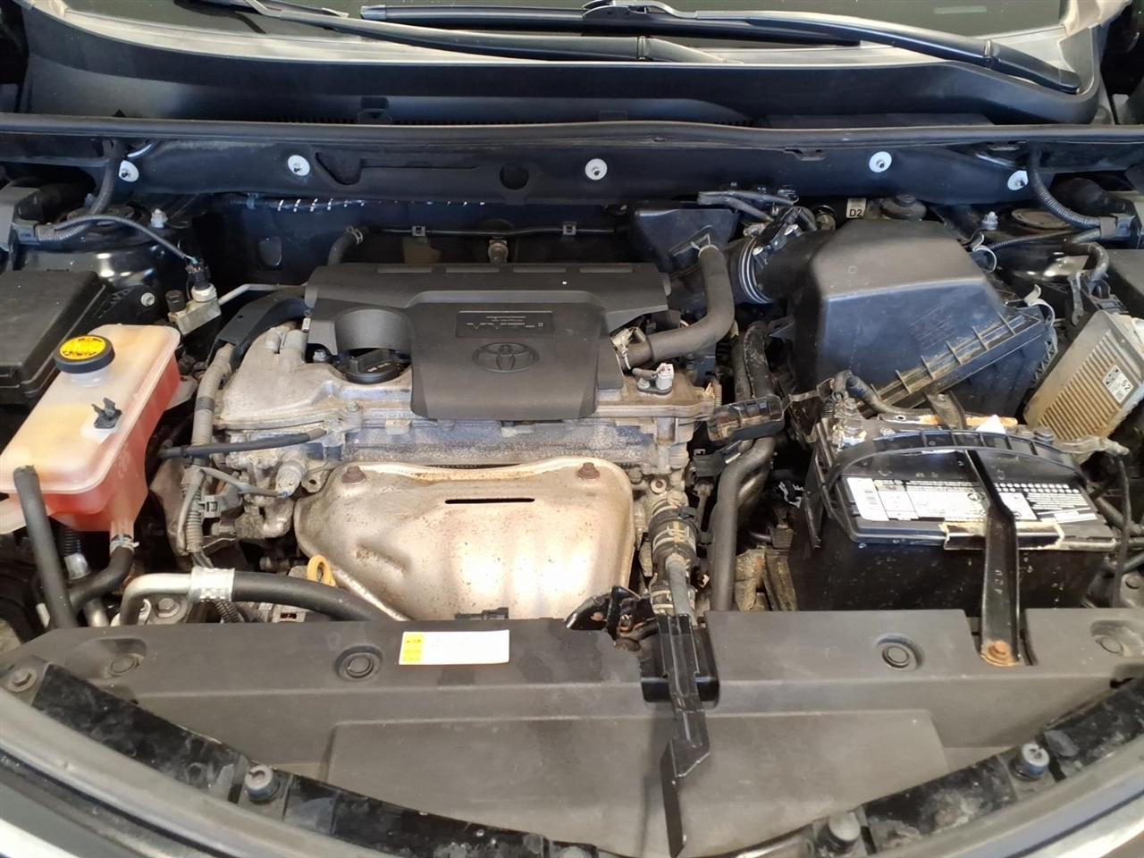 Toyota RAV4 AWD 4dr XLE (Natl) 2016