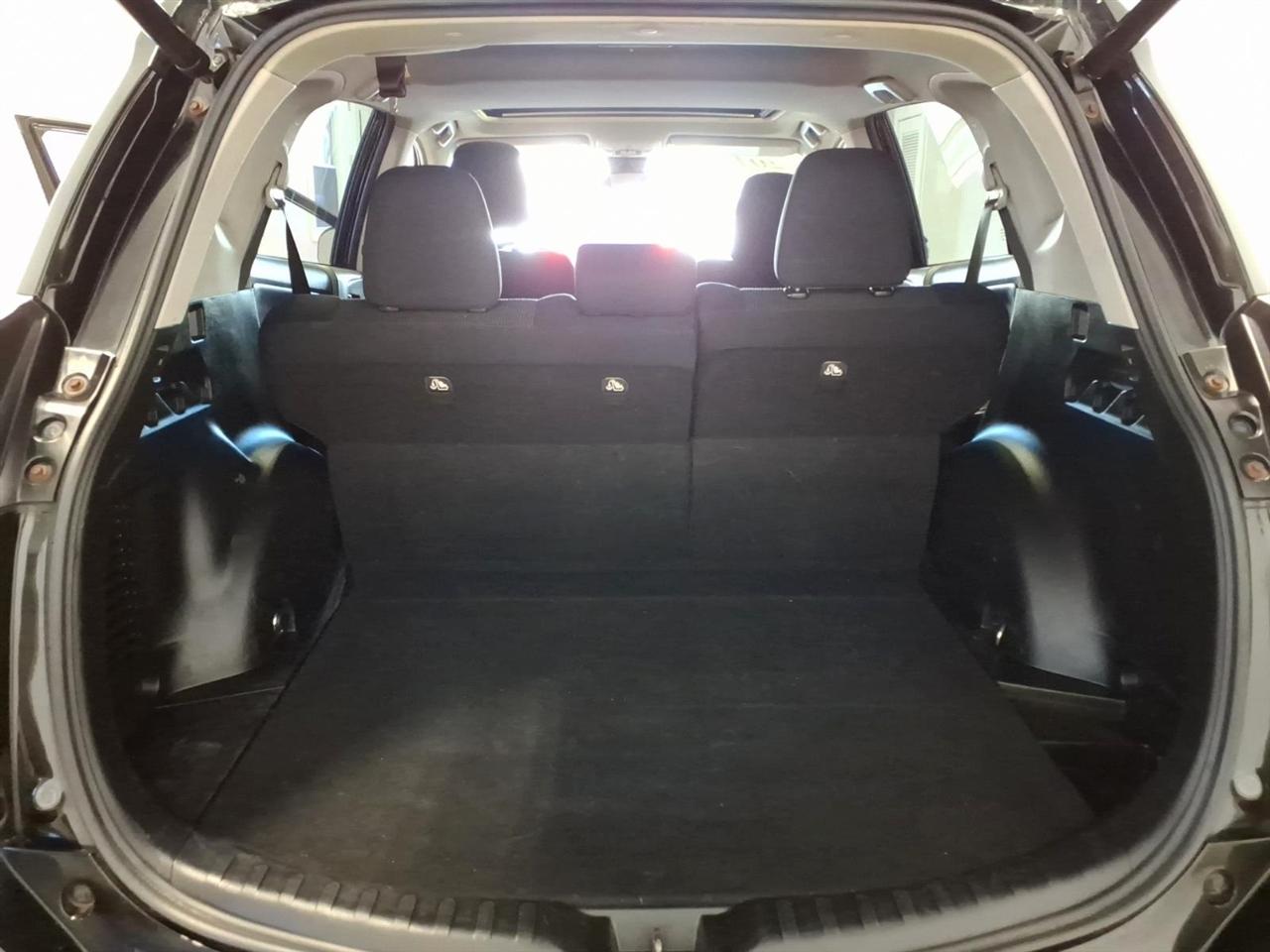 Toyota RAV4 AWD 4dr XLE (Natl) 2016