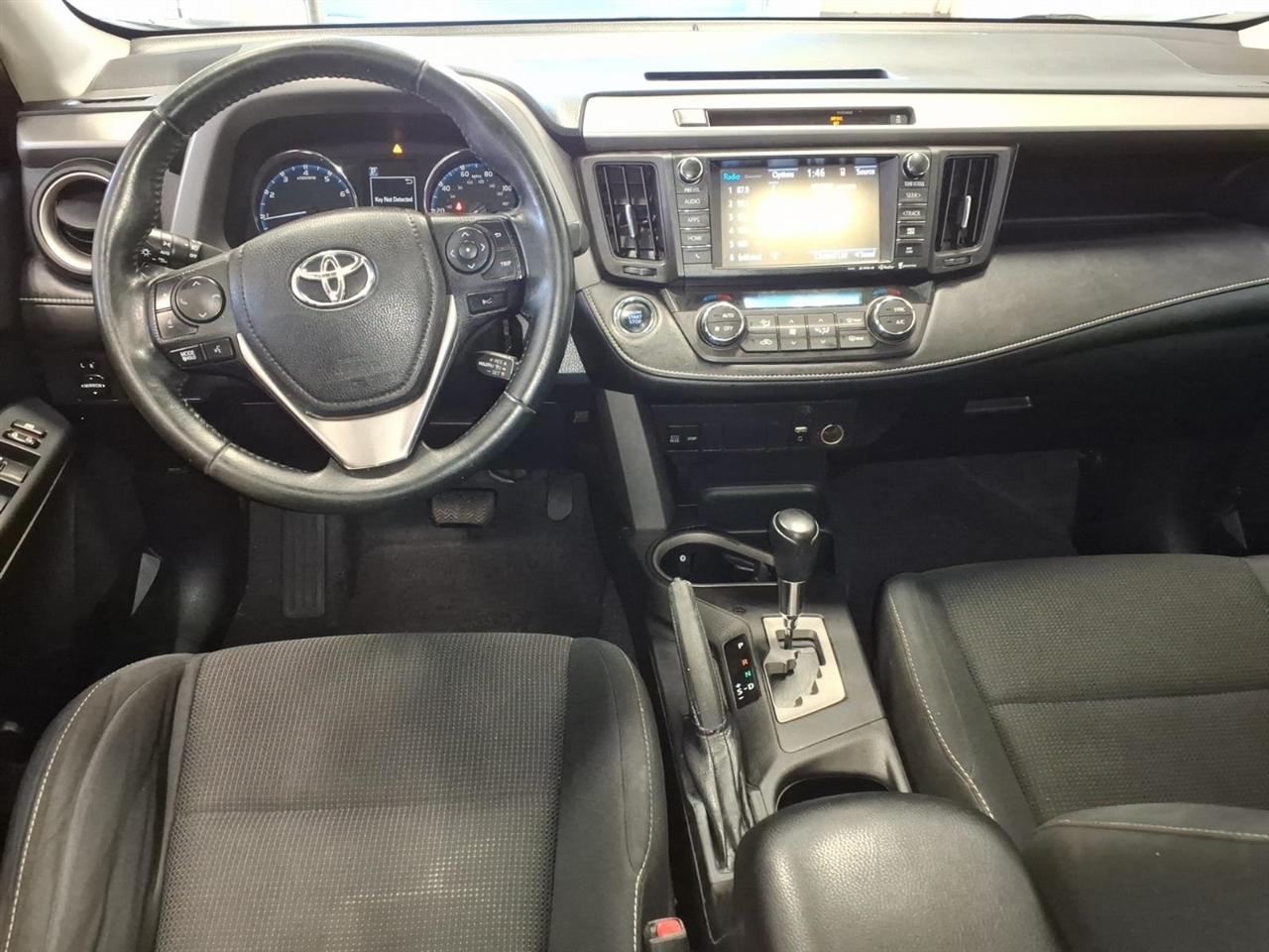 Toyota RAV4 AWD 4dr XLE (Natl) 2016