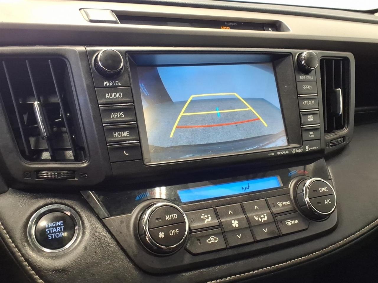 Toyota RAV4 AWD 4dr XLE (Natl) 2016