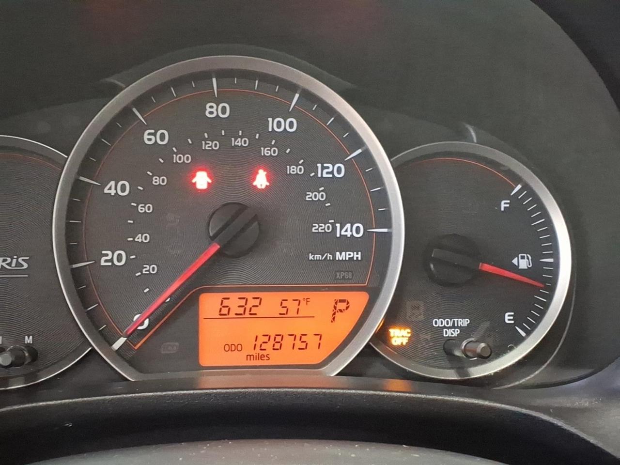 Toyota Yaris 5dr Liftback Man SE (TMC/CBU Plant) (Natl) 2014