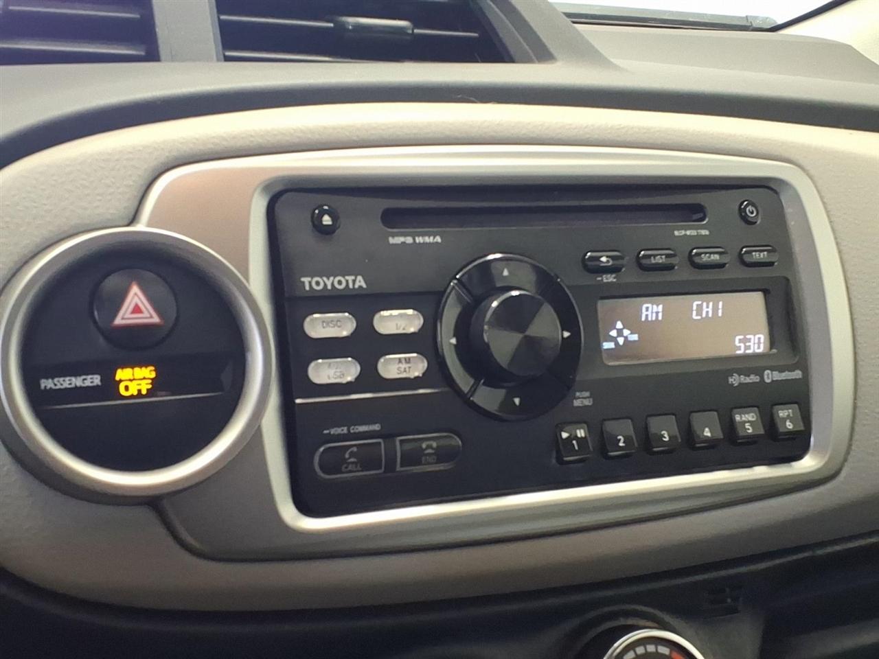 Toyota Yaris 5dr Liftback Man SE (TMC/CBU Plant) (Natl) 2014