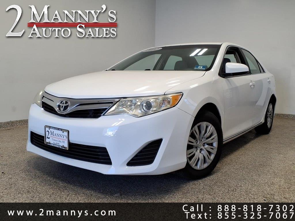 2012 Toyota Camry 4dr Sdn I4 Auto LE (Natl)