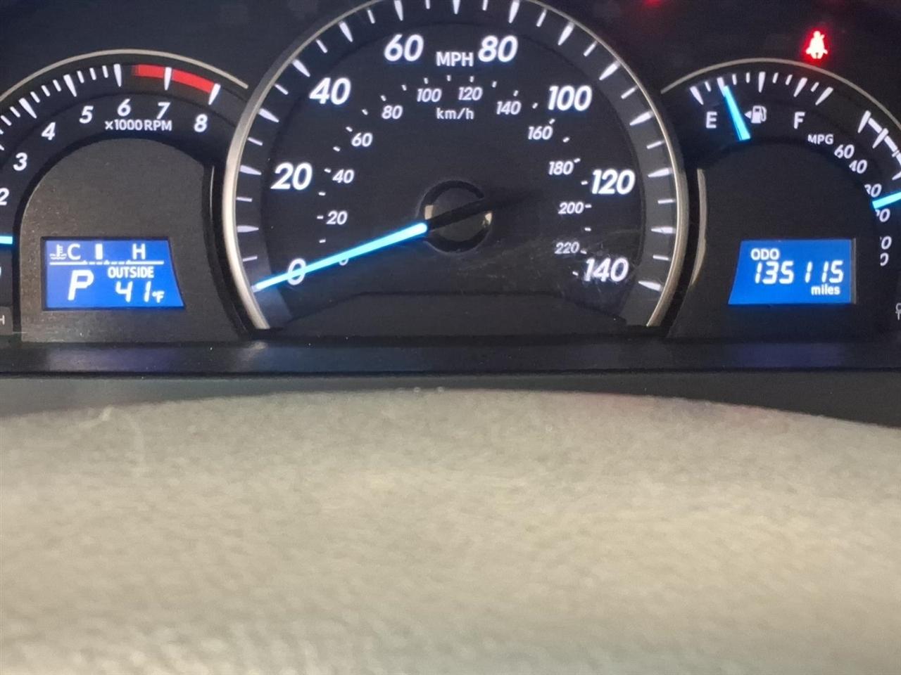 Toyota Camry 4dr Sdn I4 Auto LE (Natl) 2012