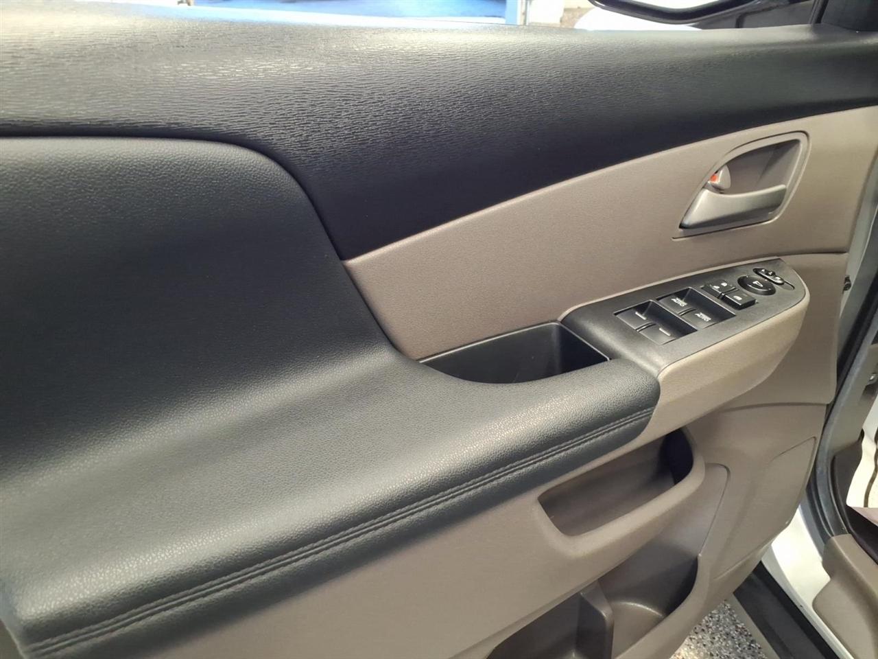 Honda Odyssey 5dr EX-L 2012