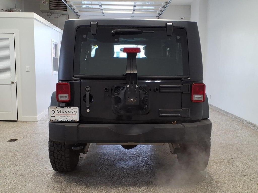 Jeep Wrangler 4WD 2dr Sport 2013