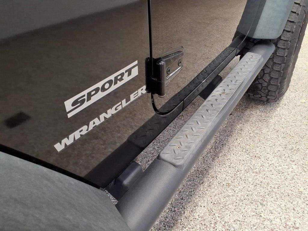 Jeep Wrangler 4WD 2dr Sport 2013