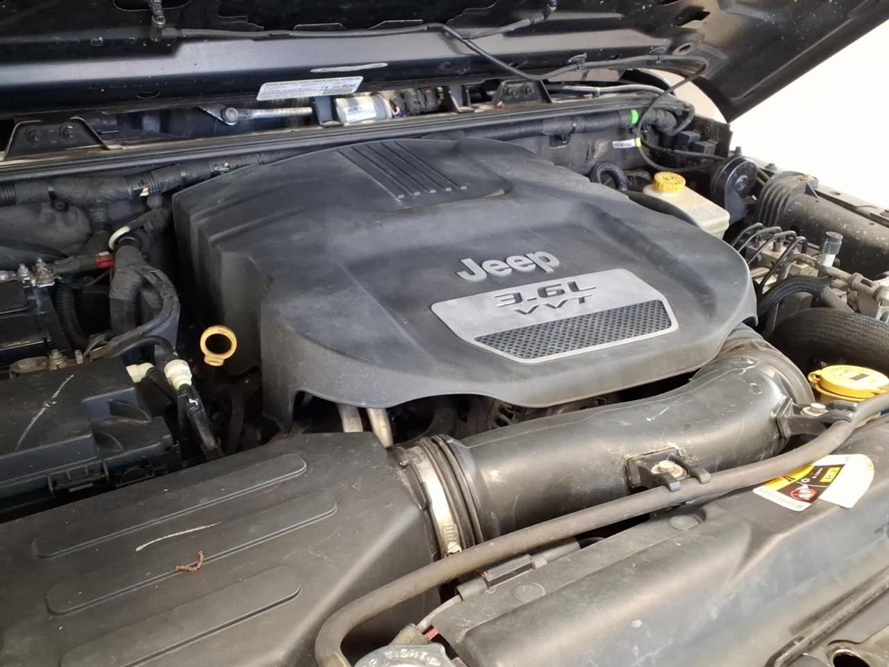 Jeep Wrangler 4WD 2dr Sport 2013