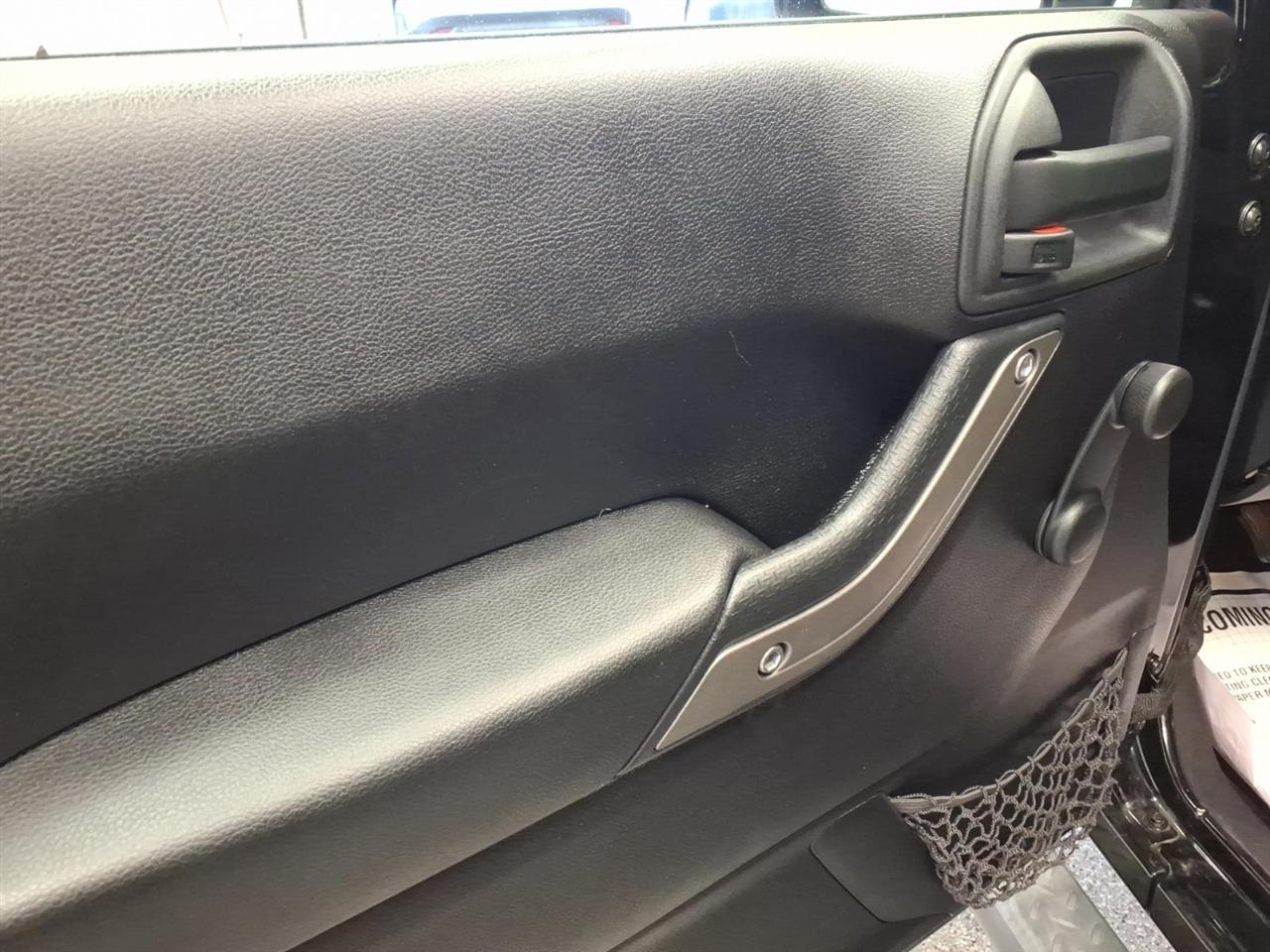 Jeep Wrangler 4WD 2dr Sport 2013