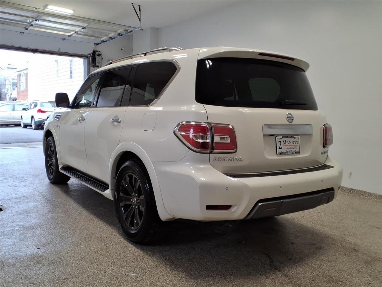 Nissan Armada 4x4 Platinum 2019