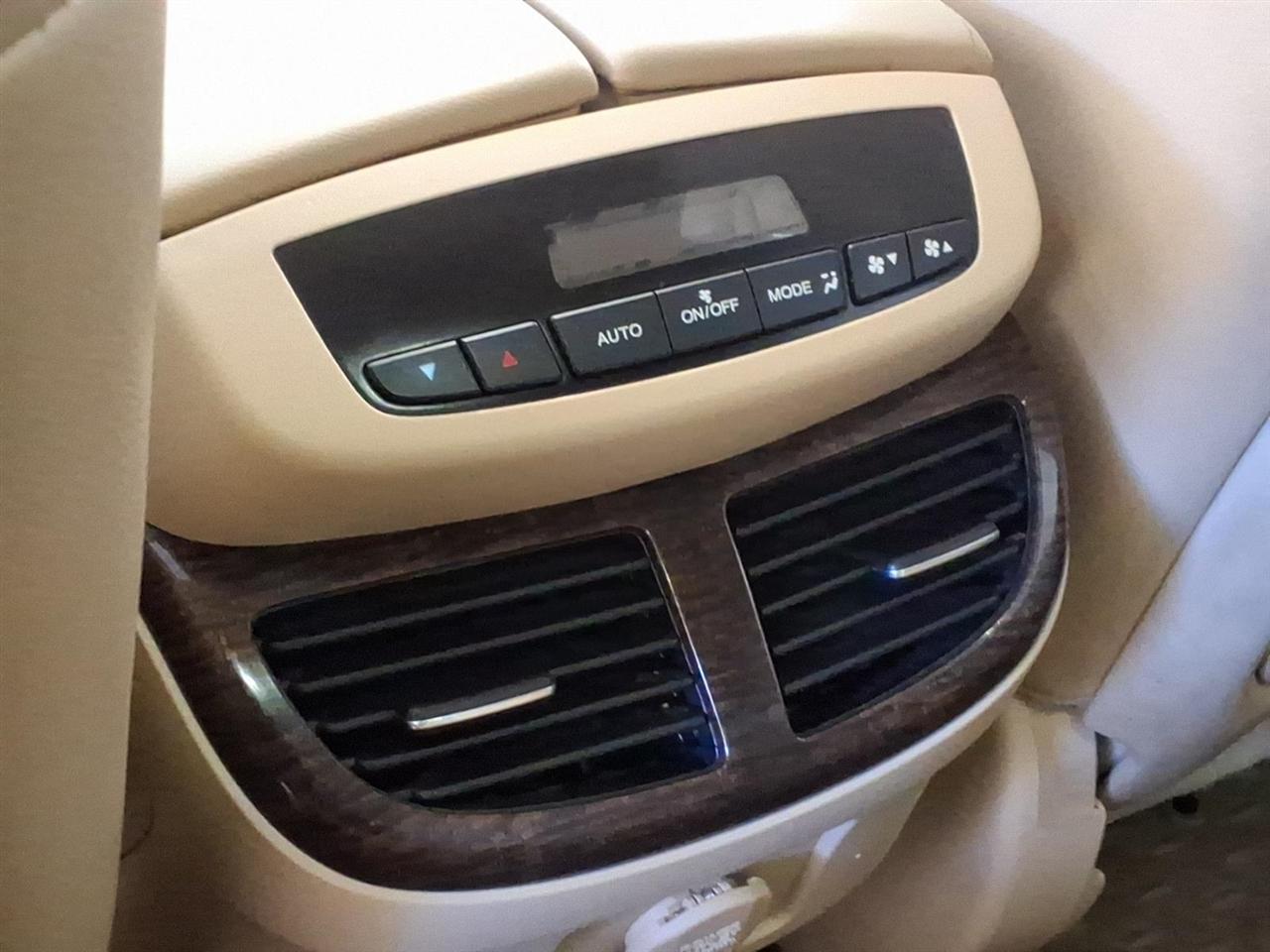 Acura MDX AWD 4dr Tech Pkg 2011