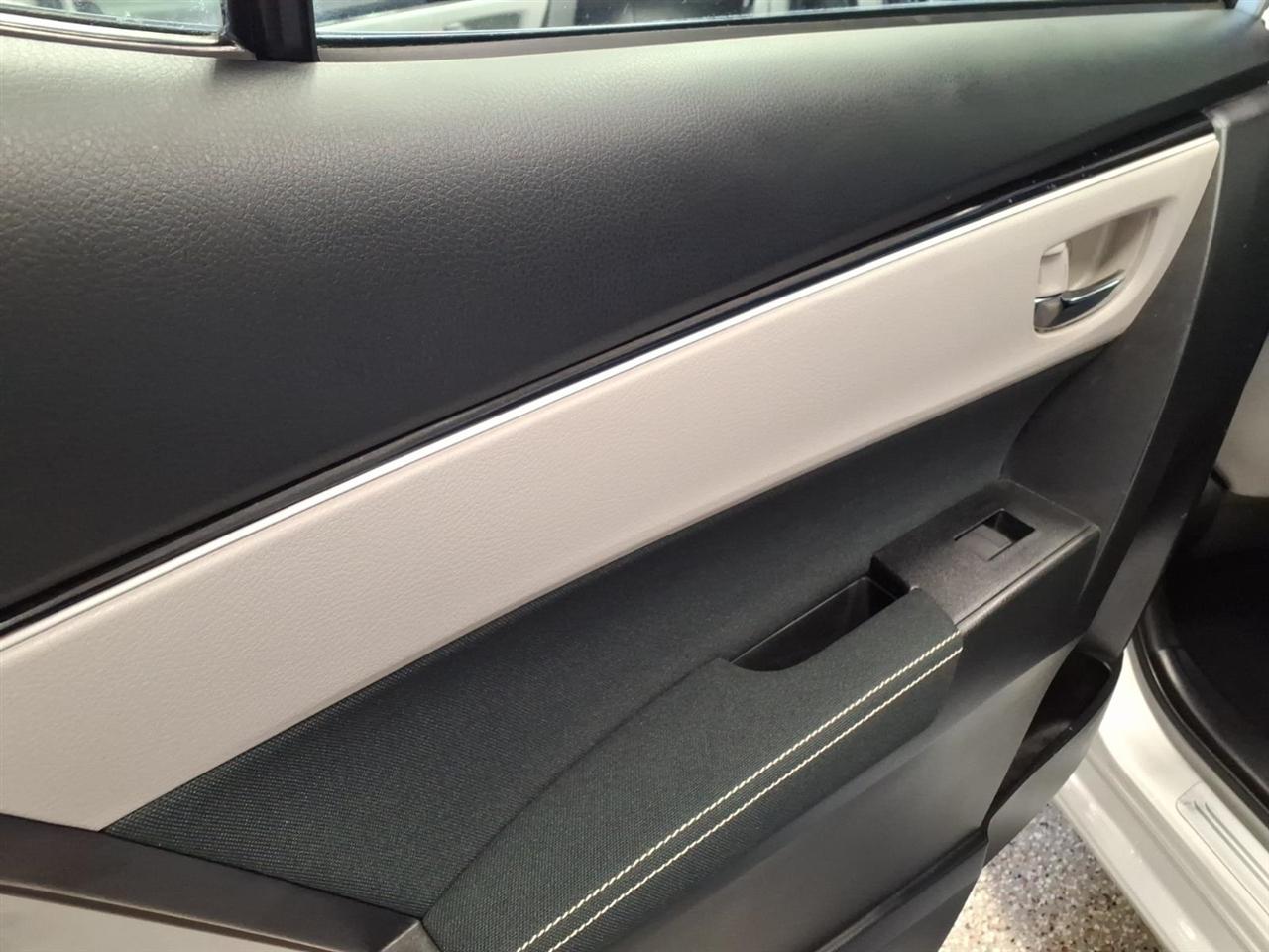 Toyota Corolla LE 2017