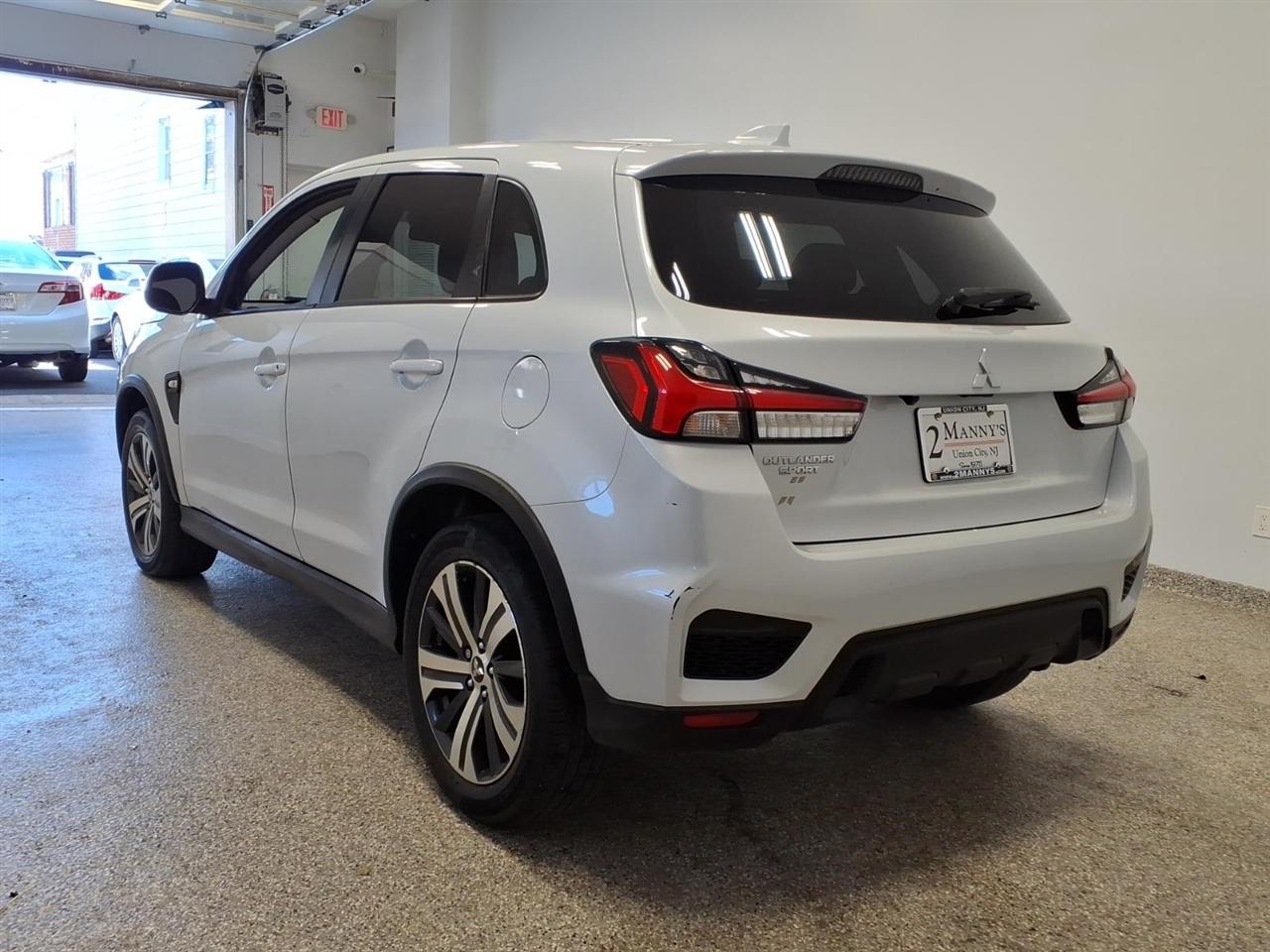 Mitsubishi Outlander Sport ES 2.0 AWC CVT 2022