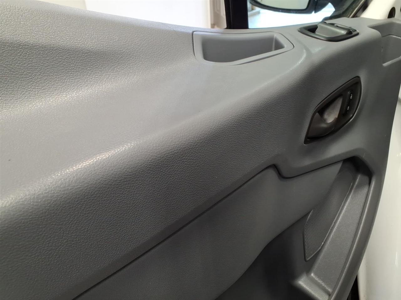 Ford Transit Van T-150 130" Low Rf 8600 GVWR Sliding RH Dr 2018