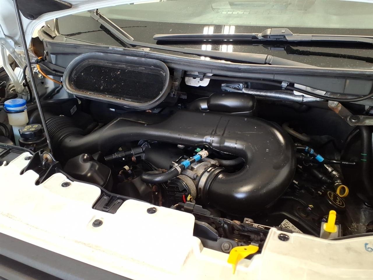 Ford Transit Van T-150 130" Low Rf 8600 GVWR Sliding RH Dr 2018