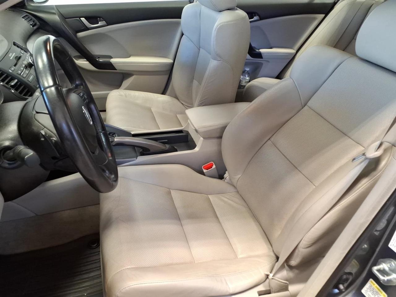 Acura TSX 4dr Sdn I4 Auto 2010