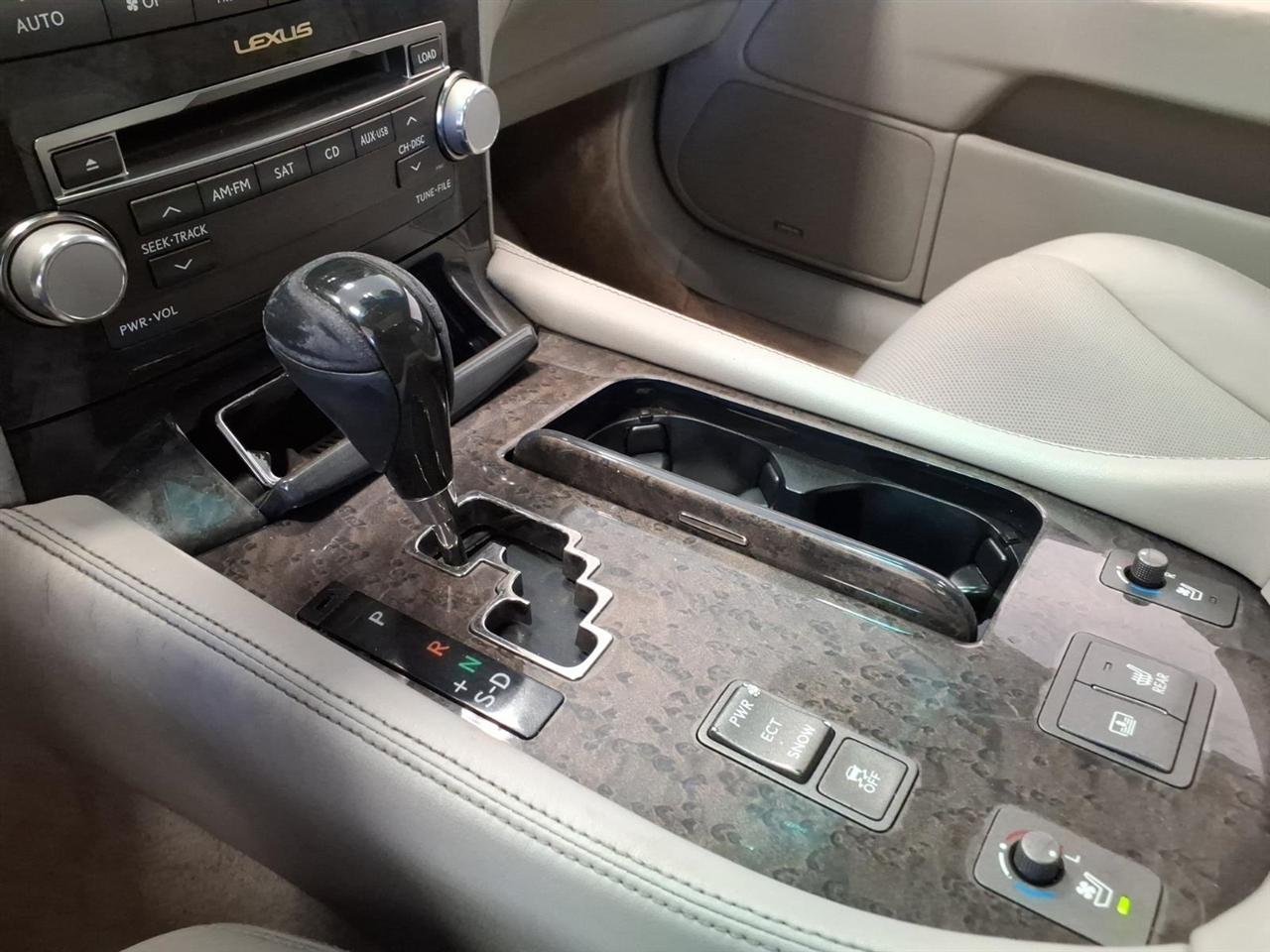 Lexus LS 460 4dr Sdn AWD 2012