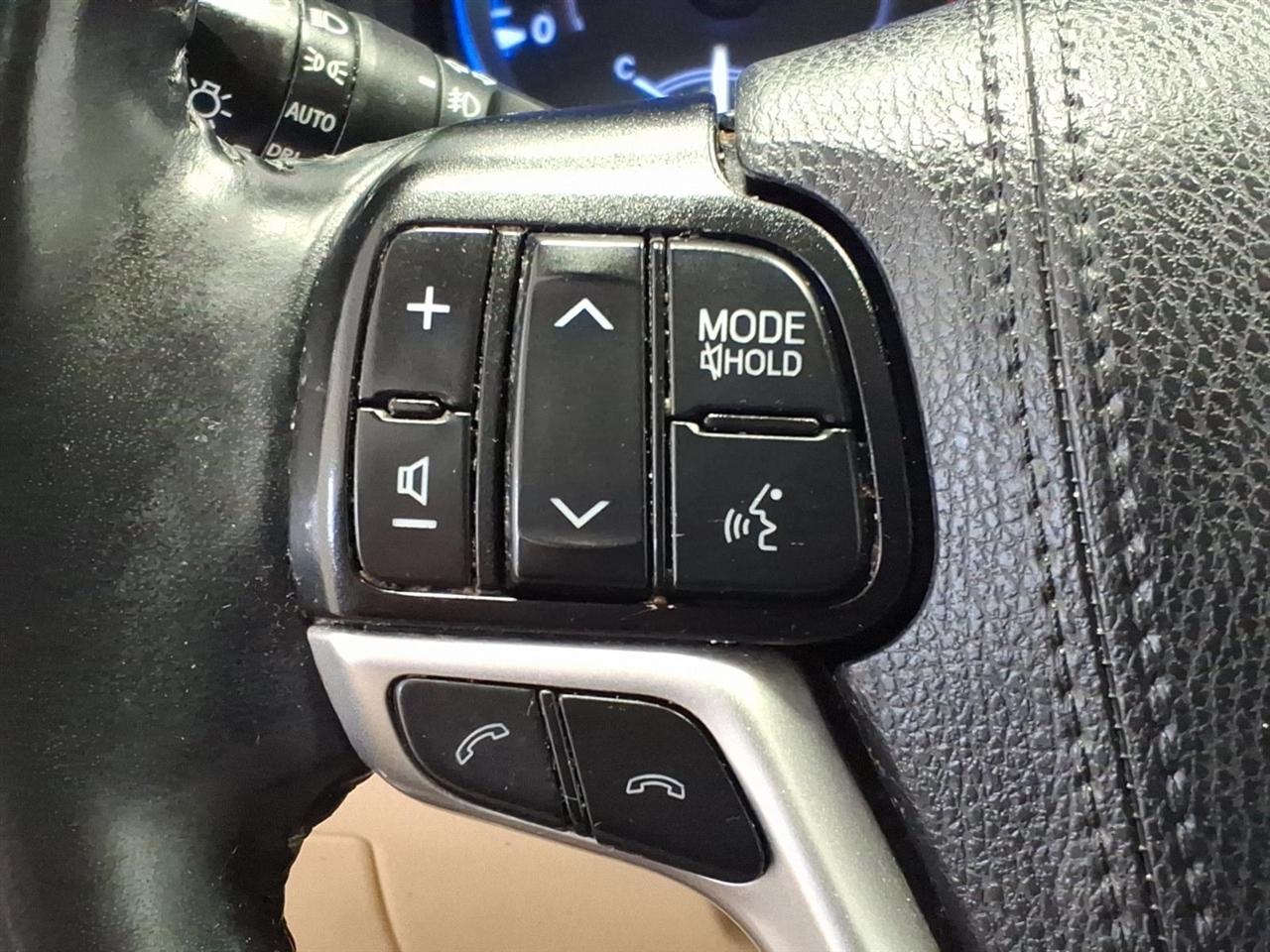 Toyota Highlander XLE AWD V6 2019