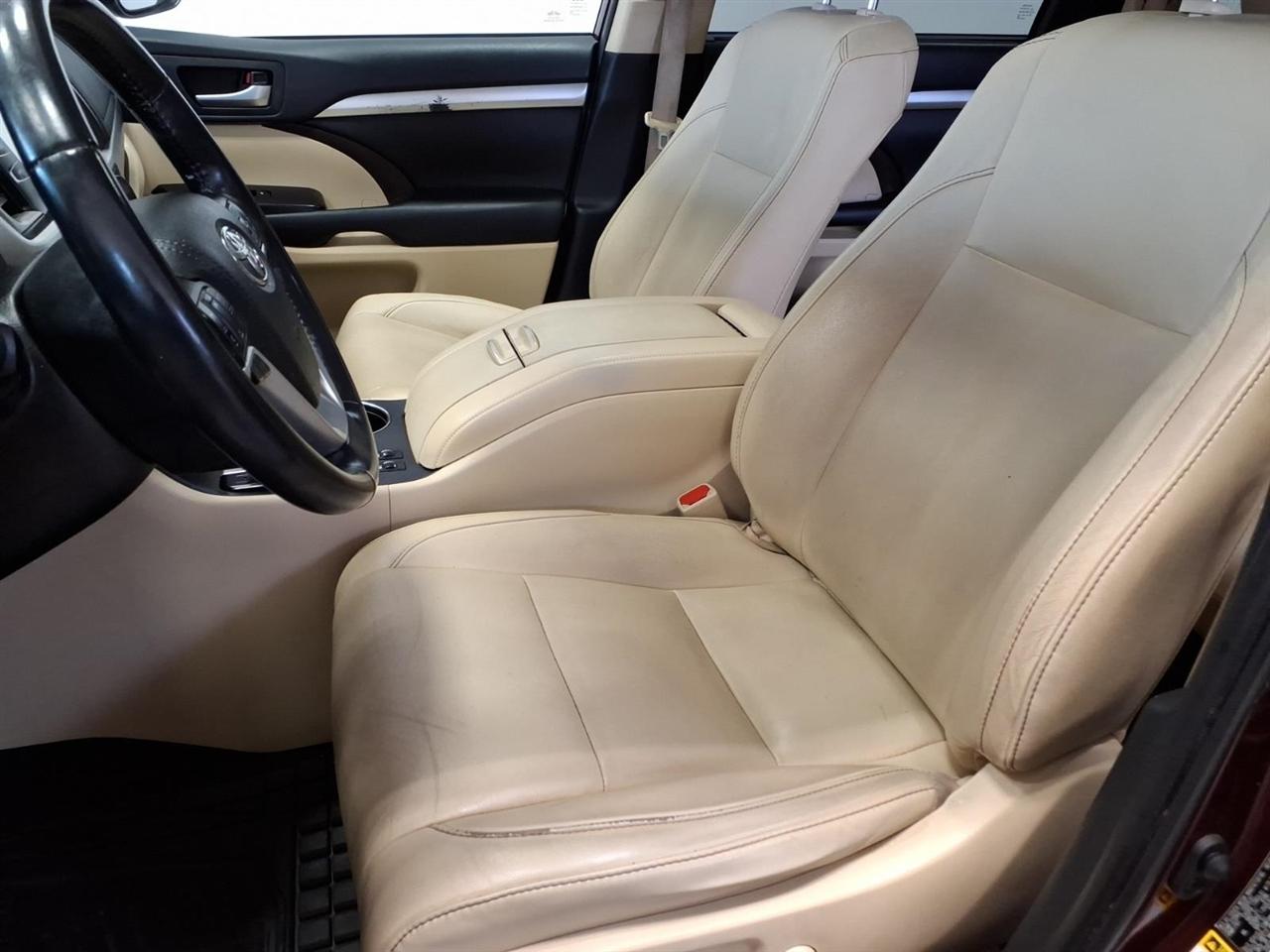 Toyota Highlander XLE AWD V6 2019