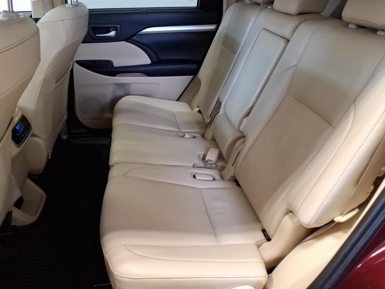 Toyota Highlander XLE AWD V6 2019