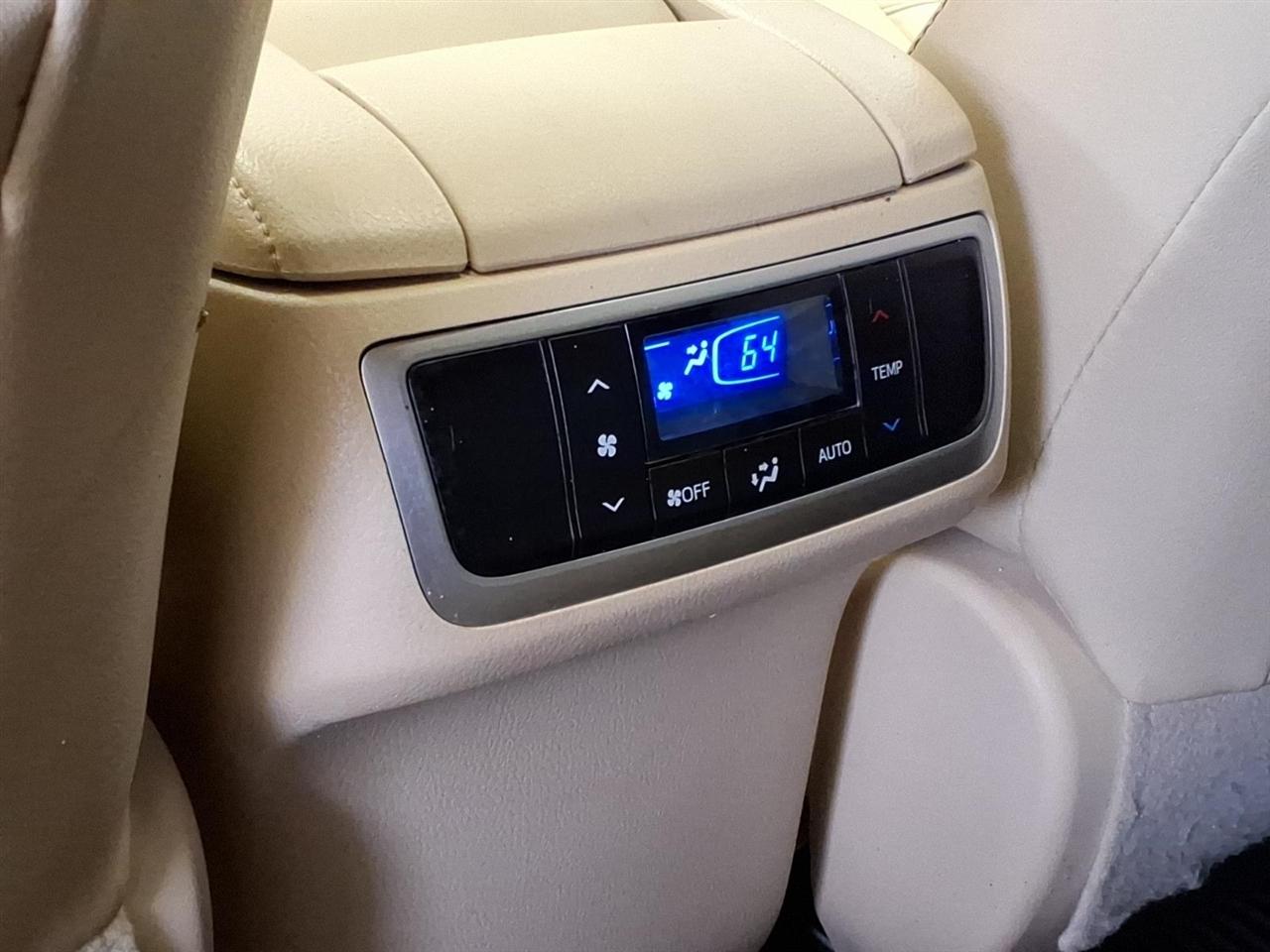 Toyota Highlander XLE AWD V6 2019