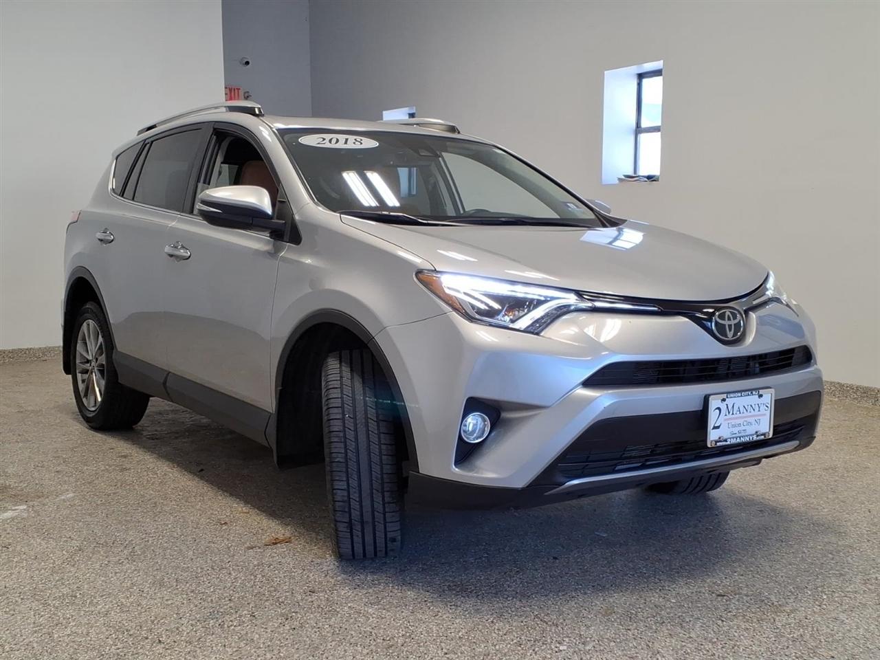 Toyota RAV4 Limited AWD (Natl) 2018