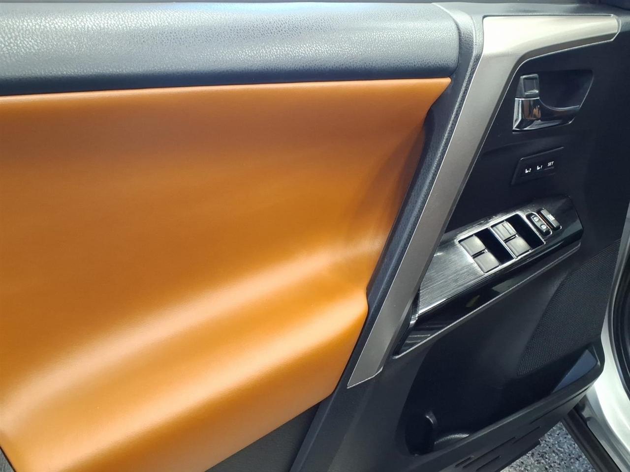 Toyota RAV4 Limited AWD (Natl) 2018