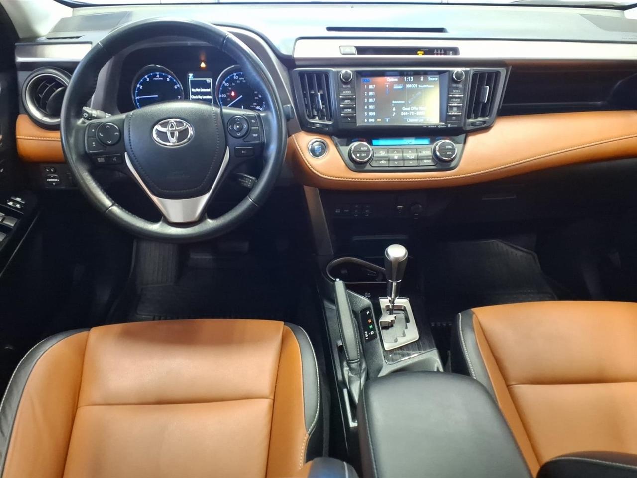 Toyota RAV4 Limited AWD (Natl) 2018