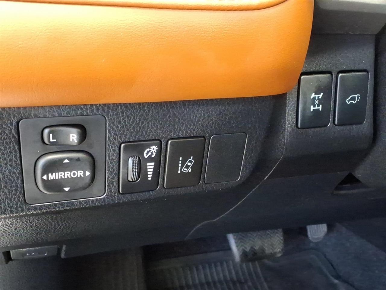 Toyota RAV4 Limited AWD (Natl) 2018