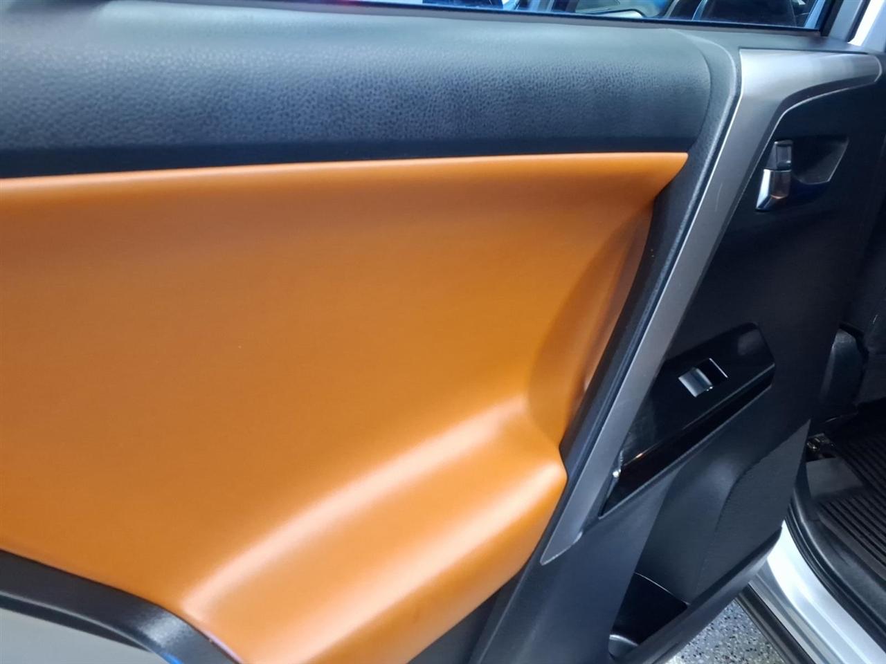 Toyota RAV4 Limited AWD (Natl) 2018