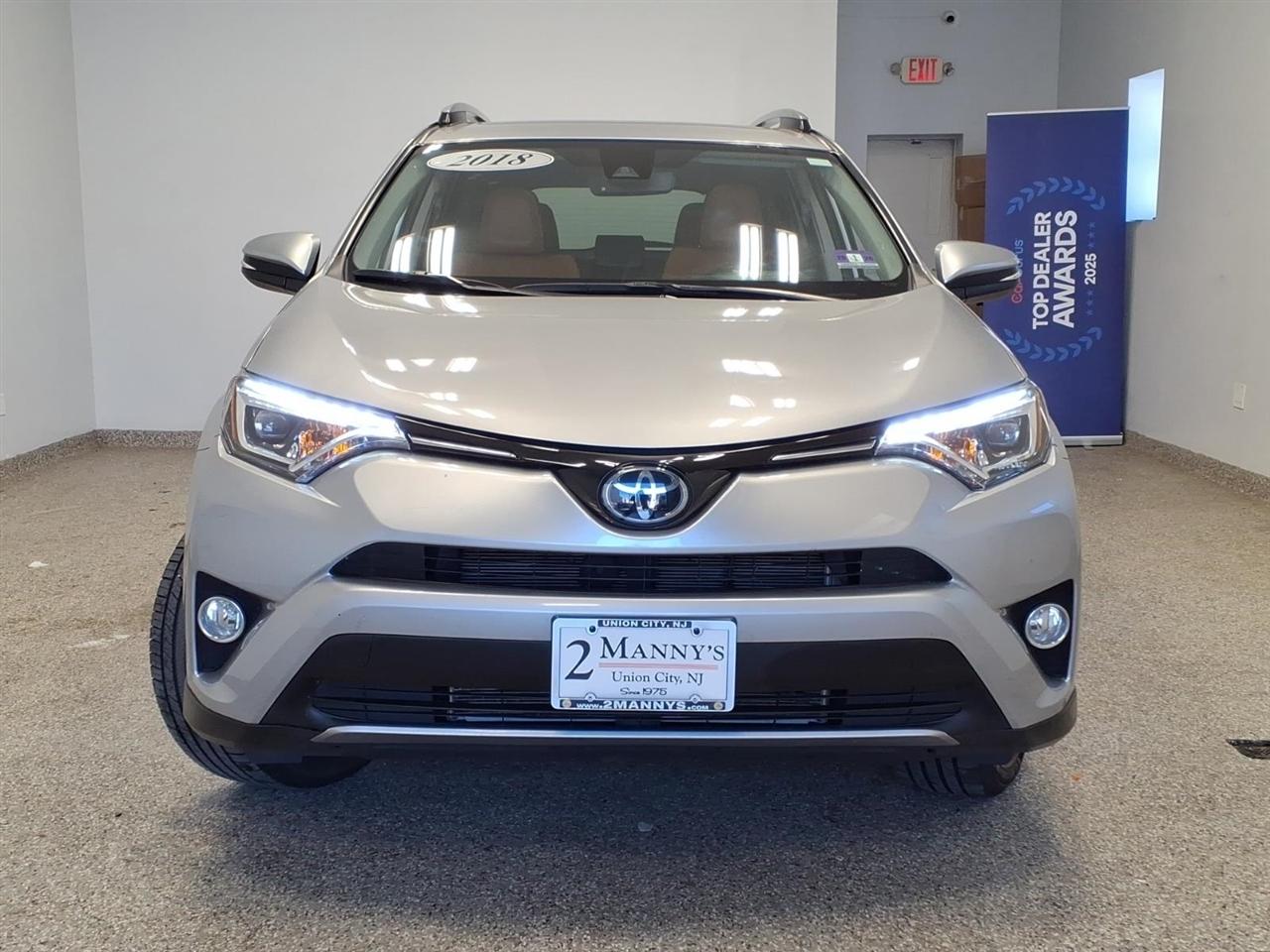 Toyota RAV4 Limited AWD (Natl) 2018