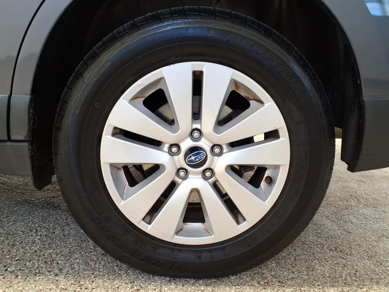 Subaru Outback 4dr Wgn 2.5i Premium 2017