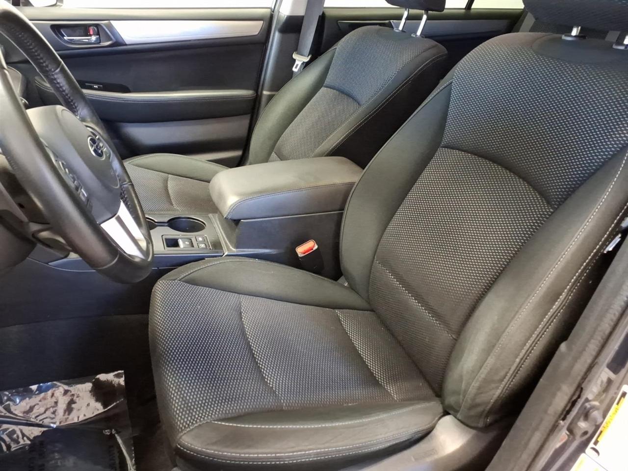 Subaru Outback 4dr Wgn 2.5i Premium 2017