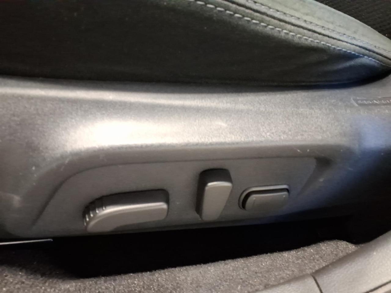 Subaru Outback 4dr Wgn 2.5i Premium 2017