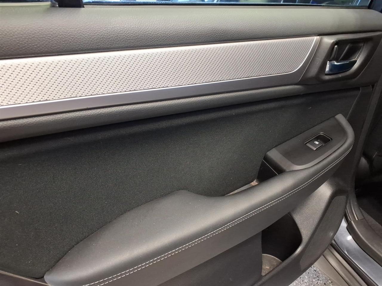 Subaru Outback 4dr Wgn 2.5i Premium 2017