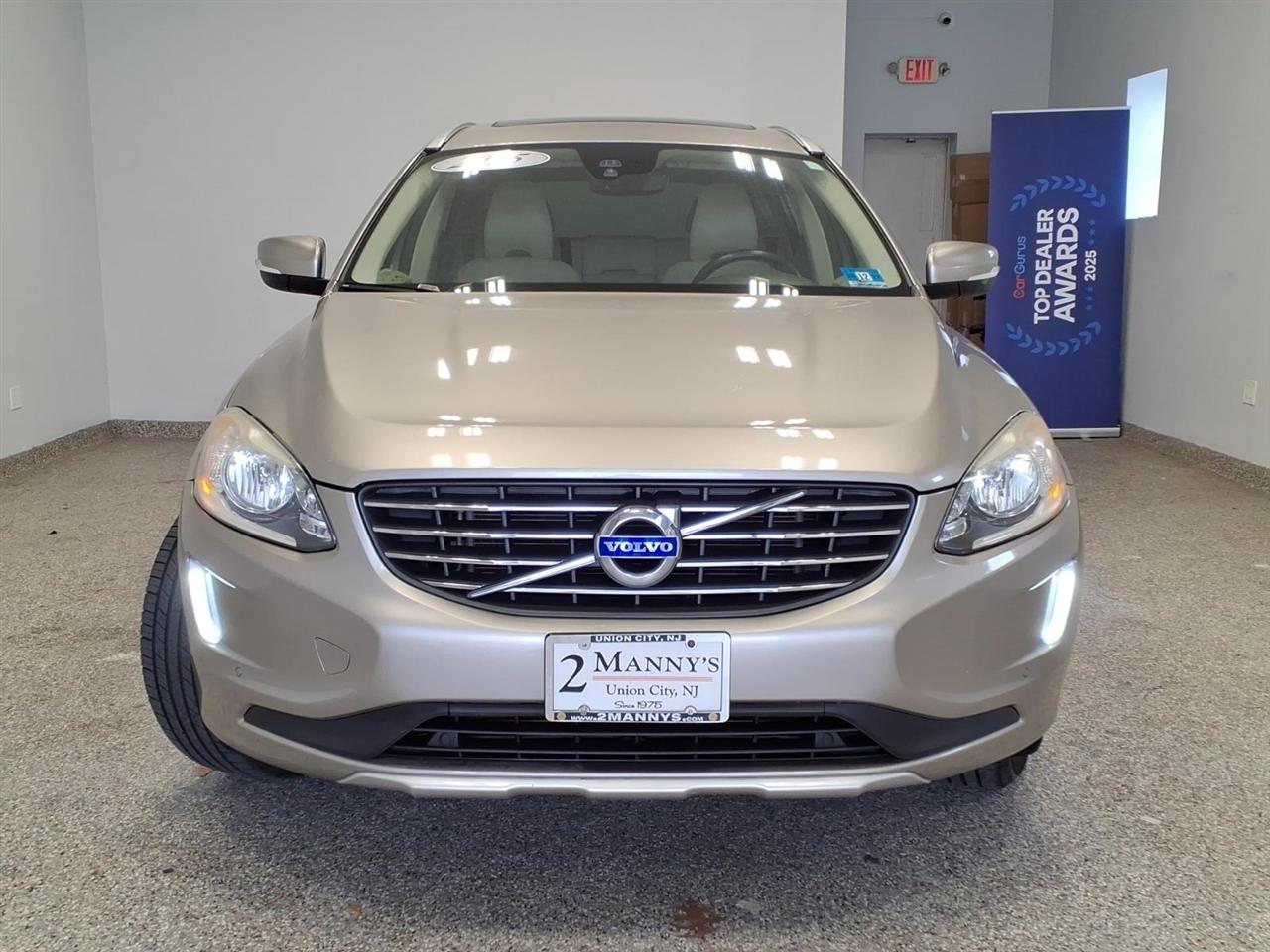 Volvo XC60 2015.5 AWD 4dr T5 2015