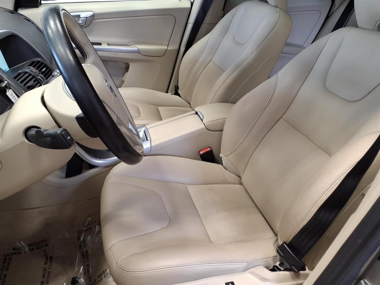 Volvo XC60 2015.5 AWD 4dr T5 2015