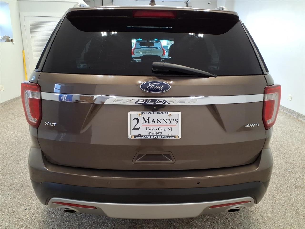Ford Explorer 4WD 4dr XLT 2016
