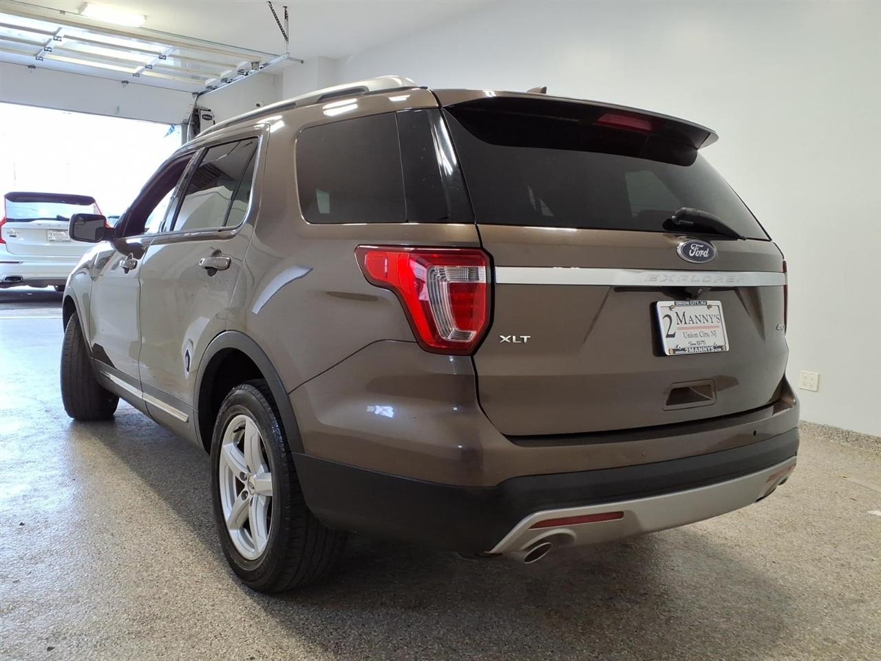 Ford Explorer 4WD 4dr XLT 2016