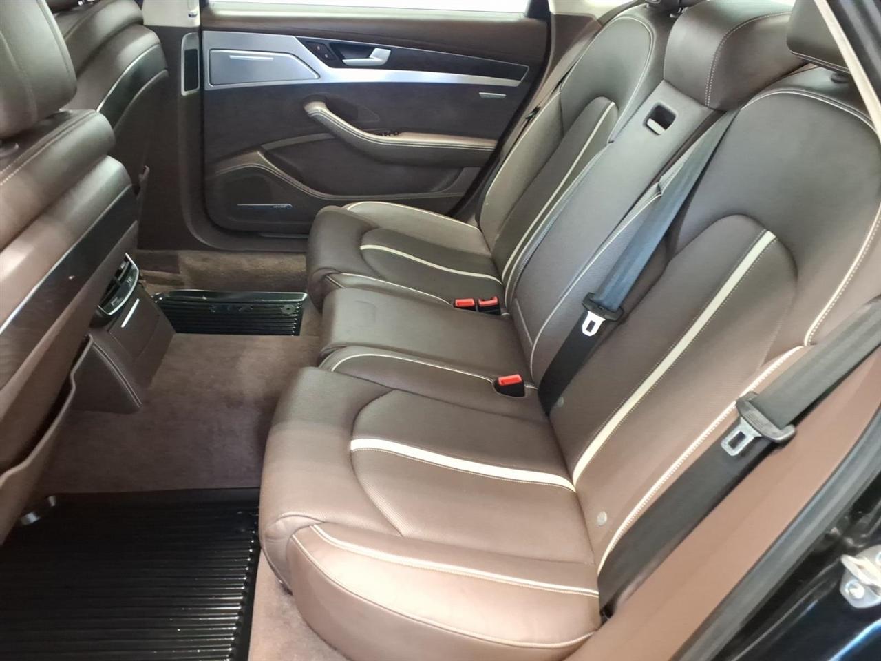 Audi A8 L 4dr Sdn 4.0T Sport 2016