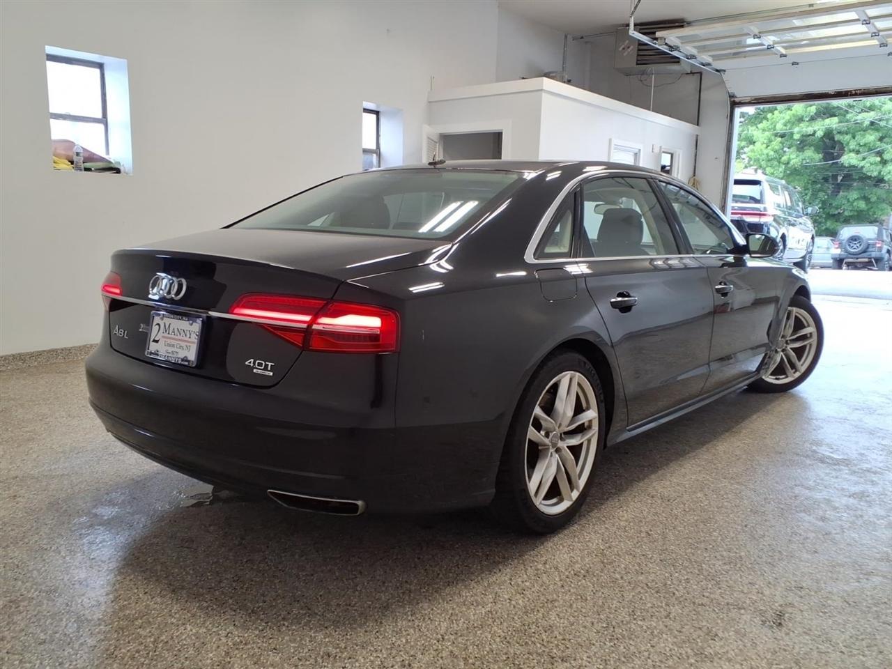 Audi A8 L 4dr Sdn 4.0T Sport 2016
