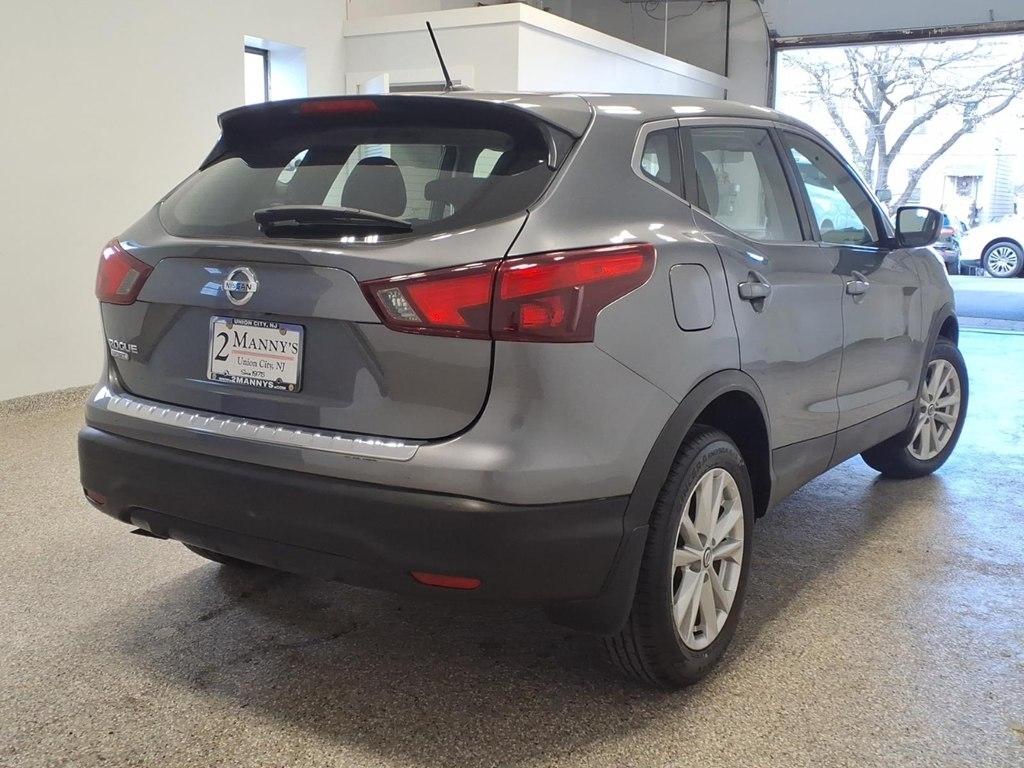 Nissan Rogue Sport FWD S 2019