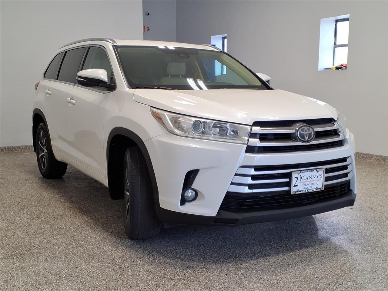 Toyota Highlander XLE AWD V6 2018