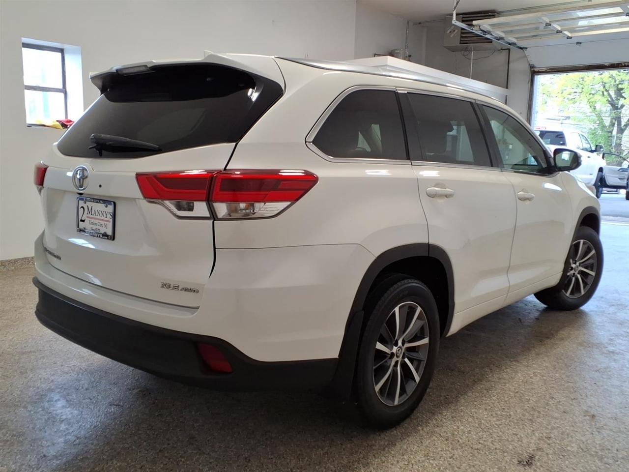 Toyota Highlander XLE AWD V6 2018