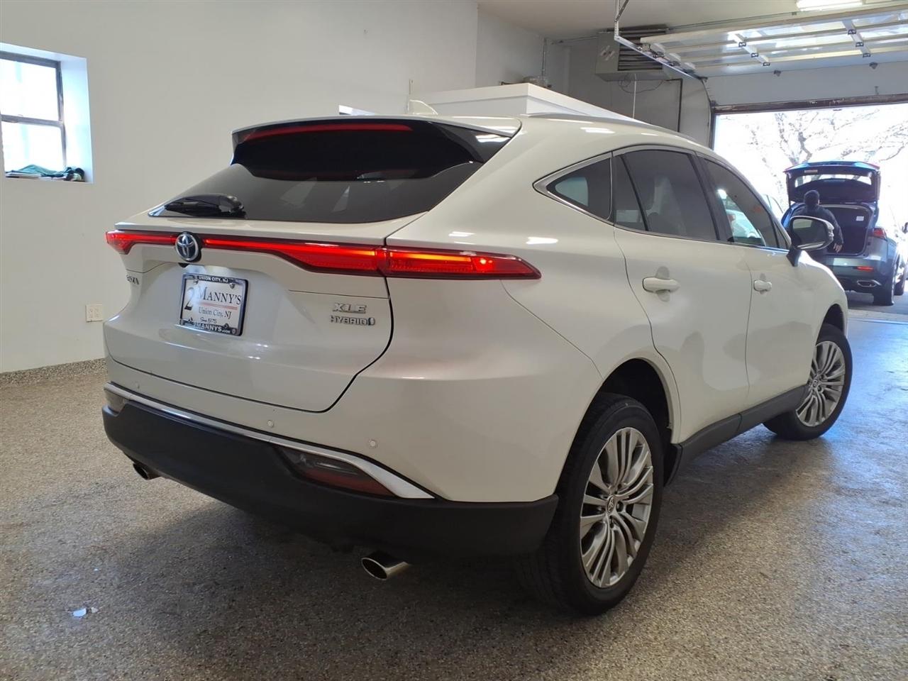 Toyota Venza XLE I4 AWD 2022