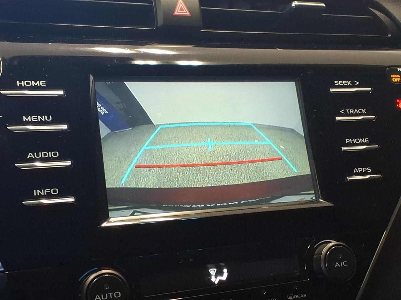 Toyota Camry SE 2018