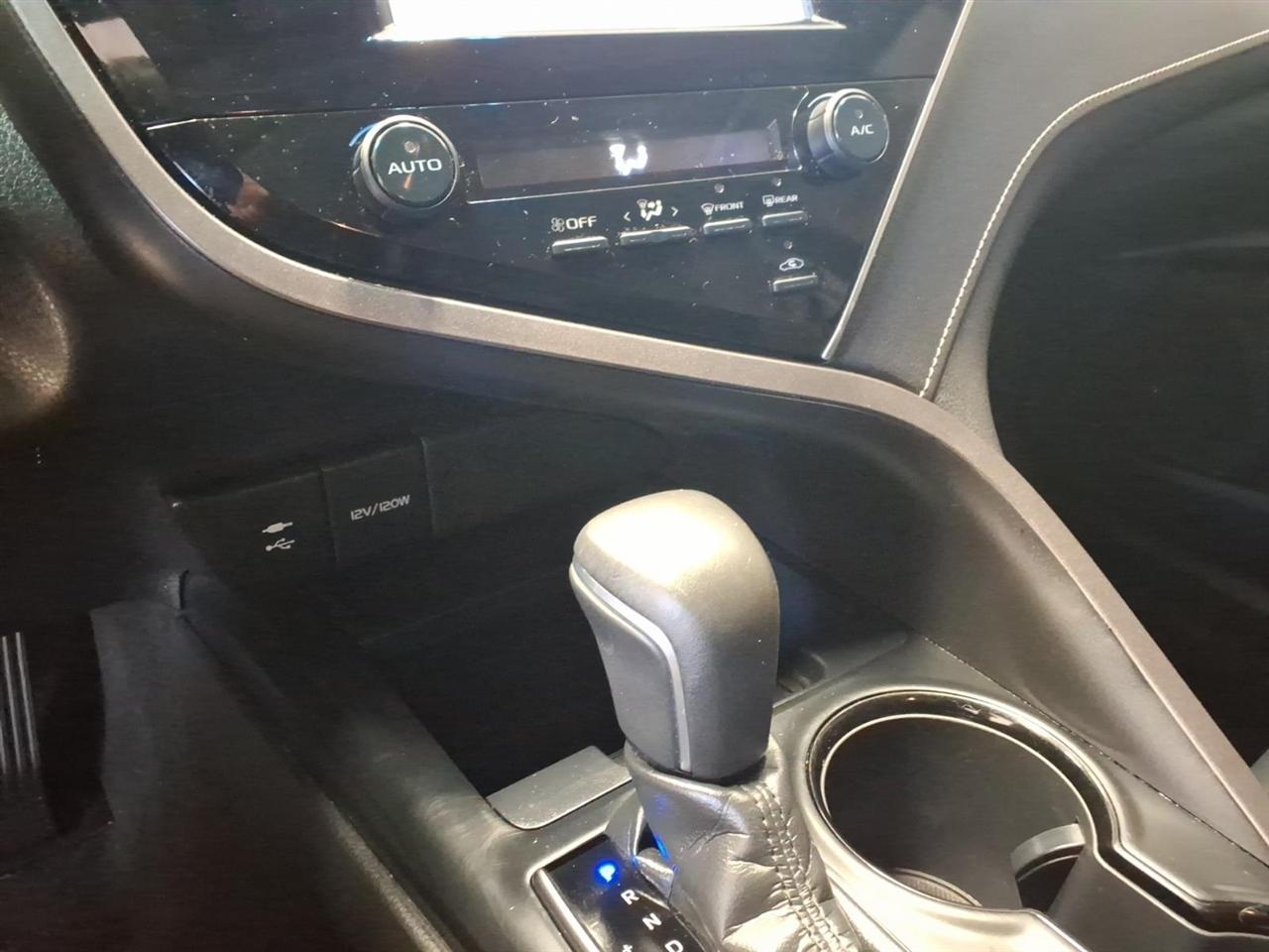 Toyota Camry SE 2018