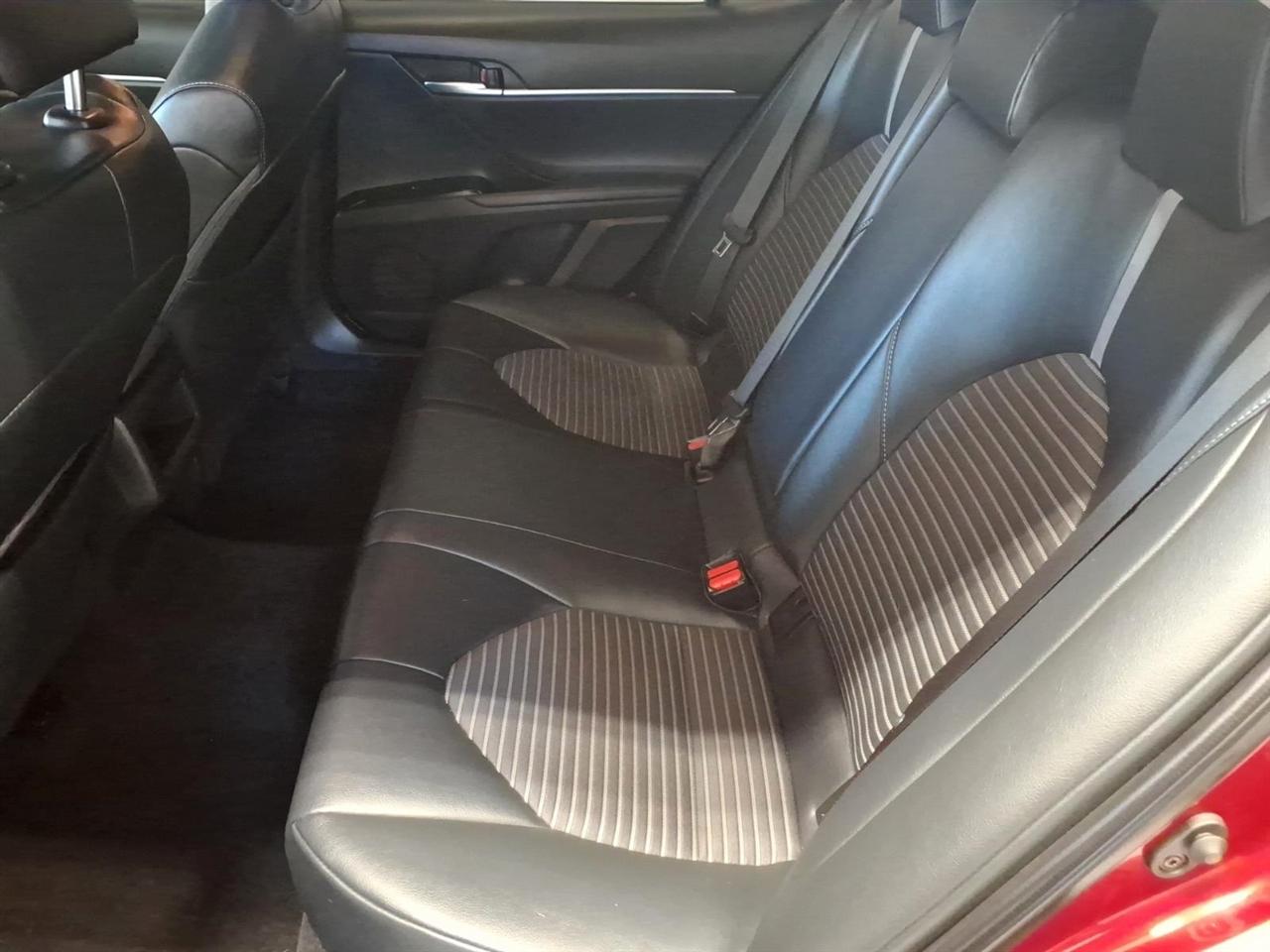 Toyota Camry SE 2018